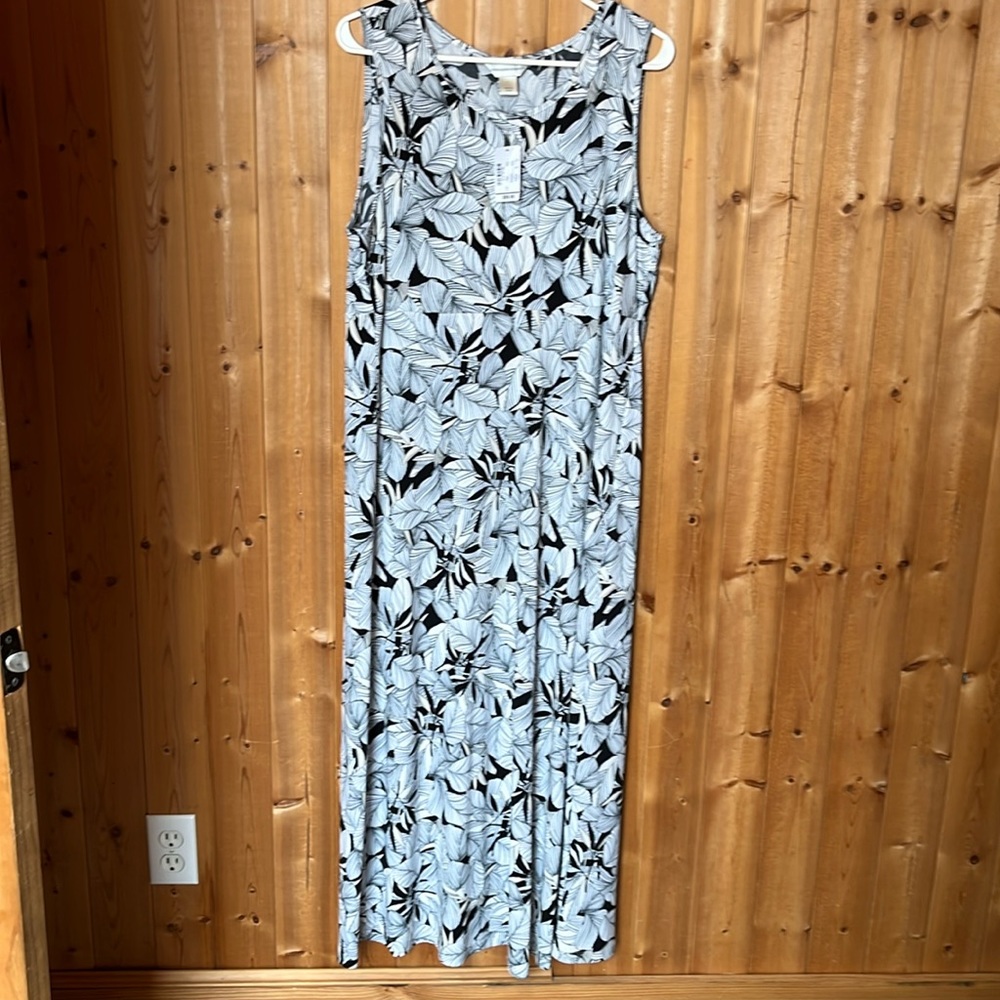 Sleeveless lightweight summer dress or dress up with blazer